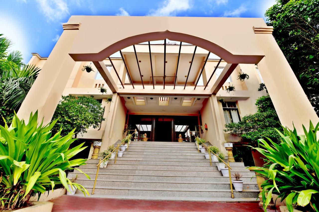 Pride Kadamb Kunj Resort Бхаратпур Экстерьер фото