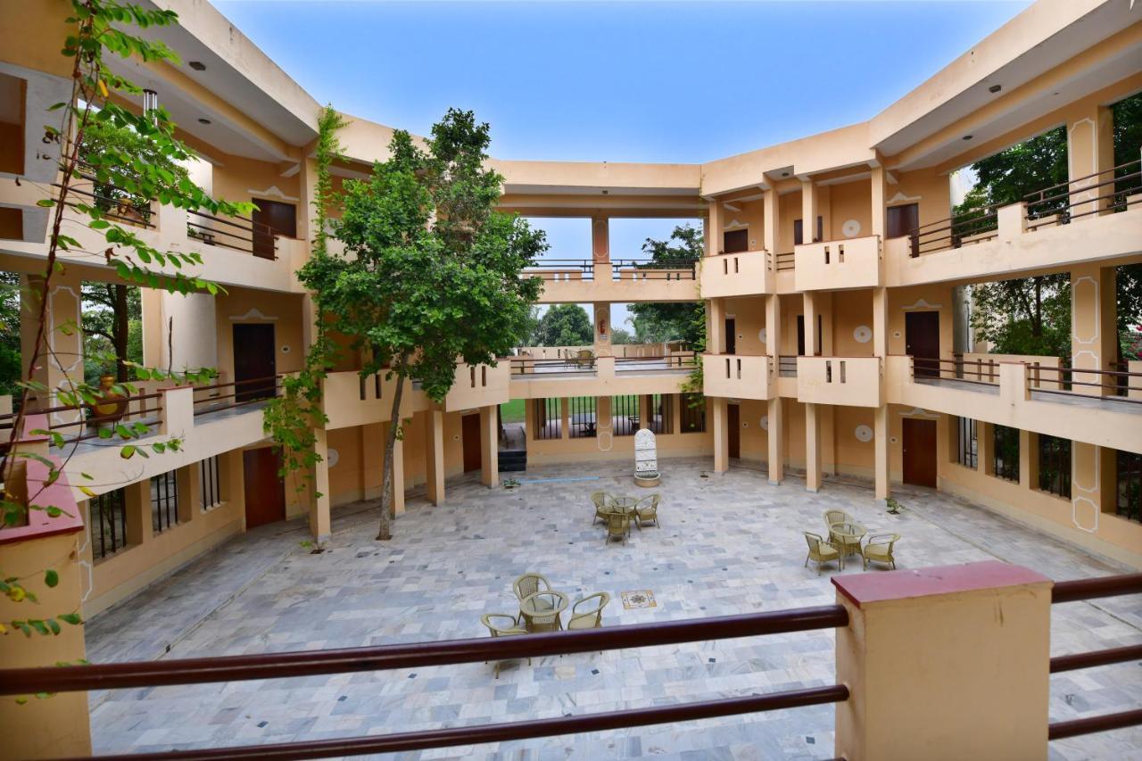 Pride Kadamb Kunj Resort Бхаратпур Экстерьер фото