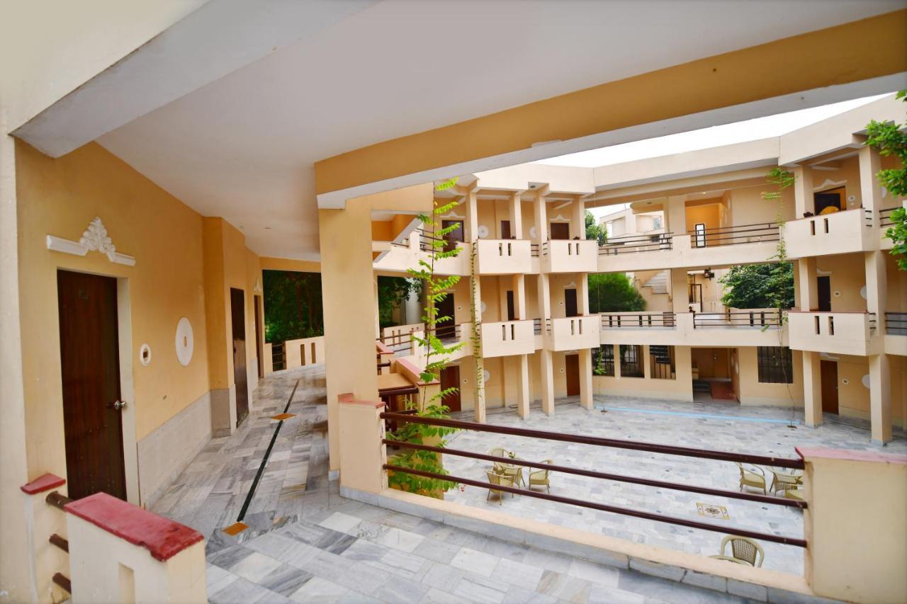 Pride Kadamb Kunj Resort Бхаратпур Экстерьер фото