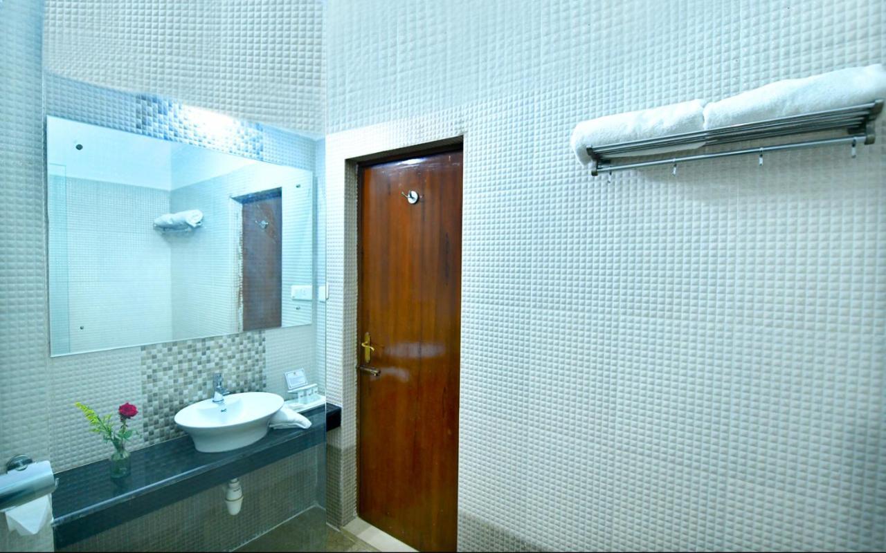 Pride Kadamb Kunj Resort Бхаратпур Экстерьер фото