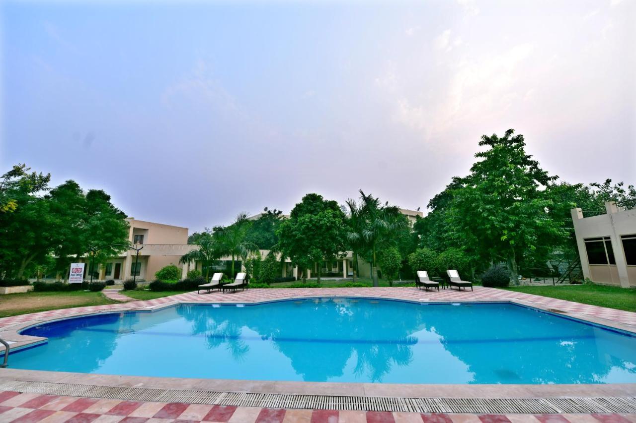 Pride Kadamb Kunj Resort Бхаратпур Экстерьер фото